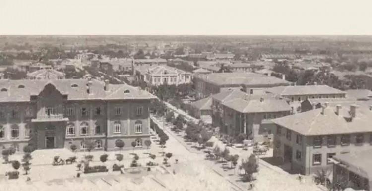 <p>Manisa - 425.038</p>

<p> </p>

<p>2023-2024 :Manisa 1.475.716 1.475.353</p>
