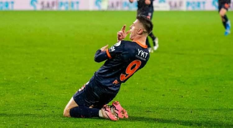 <p>1. Krzysztof Piatek | 18 gol<br />
<br />
* Başakşehir</p>
