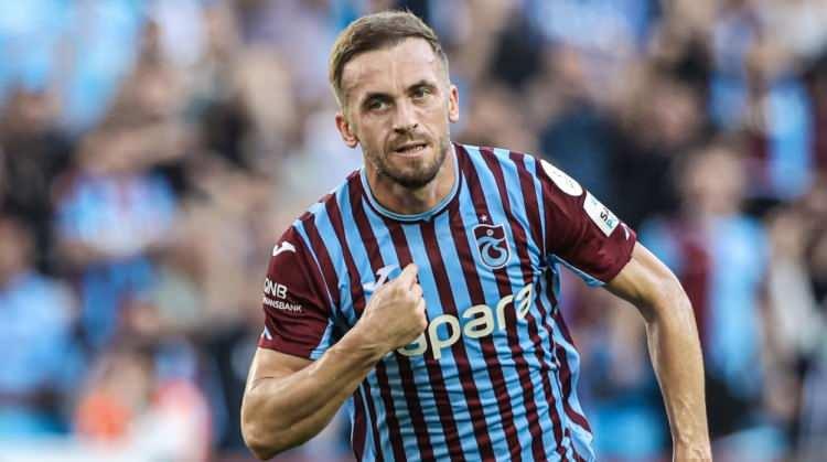 <p>10- Edin Visca | 6 asist<br />
<br />
* Trabzonspor</p>
