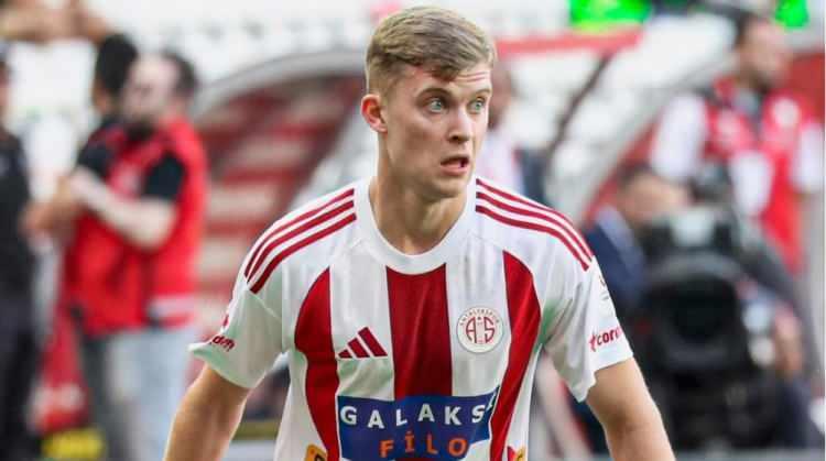 <p>9- Jakub Kaluzinski | 7 asist<br />
<br />
​* Antalyaspor</p>
