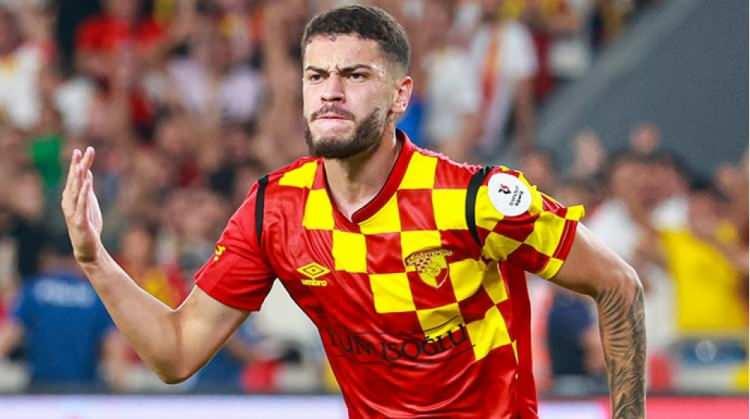 <p>5- Romulo | 7 asist<br />
<br />
​* Göztepe</p>
