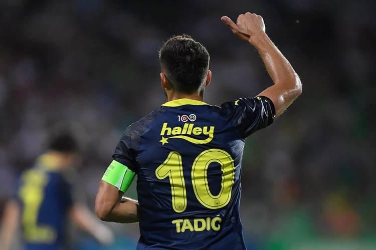 <p>2- Dusan Tadic | 11 asist<br />
<br />
* Fenerbahçe</p>
