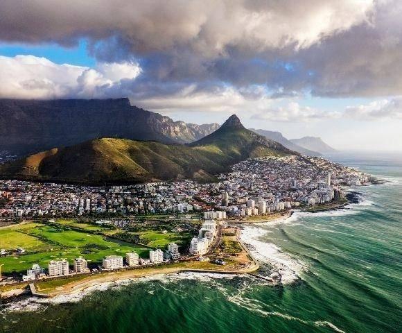<p>Güney Afrika, bol miktarda verimli toprak ve tatlı suyun yanı sıra çok sayıda gıda kaynağına ev sahipliği yapması sayesinde bir yer kazanıyor.</p>