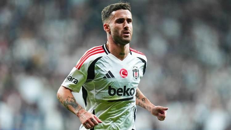 <p><strong>SOLSKJAER SONRASI UÇUŞA GEÇTİ</strong></p>
<p> </p>
<p><strong>Ole Gunnar Solskjaer'in </strong>gelişiyle birlikte performansı artan <strong>Rafa Silva </strong>ligde 4 maçta 3 gol 2 asist yaparken, 2 Avrupa Ligi maçında da 2 asist 1 gole imza attı.</p>