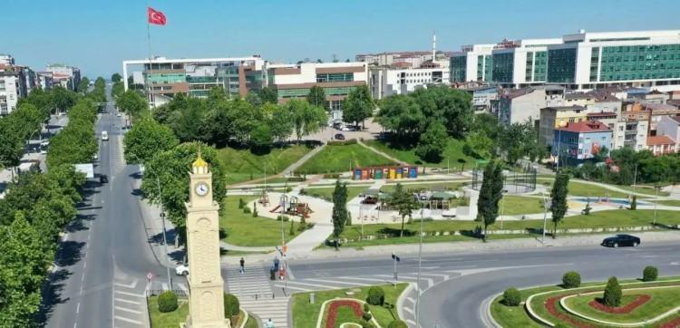 <p><strong>SULTANGAZİ 4</strong></p>
<p><strong>Ulusal Hava Kalite İzleme Ağı</strong></p>
<p>-</p>
<p><strong>İBB'nin Hava Kalitesi İzleme Merkezi</strong></p>
<p><strong>(Kentsel trafik) - 57 - ORTA</strong></p>
<p> </p>