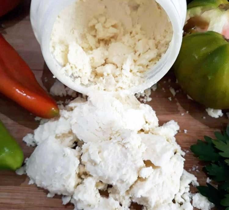 <p><strong> Tulum Peynirleri</strong><br />
- Erzincan Tulum Peyniri<br />
- İzmir Tulum Peyniri<br />
- Teneke Tulum Peyniri<br />
- Divle Obruk Peyniri (Karaman)<br />
- Çimi Tulum Peyniri (Antalya)<br />
- Ardahan Tulum Peyniri<br />
- Toros Tulum Peyniri<br />
- Çankırı Tulum Peyniri<br />
- Siirt Tulum Peyniri<br />
- Bitlis Tulum Peyniri<br />
- Yozgat Tulum Peyniri</p>