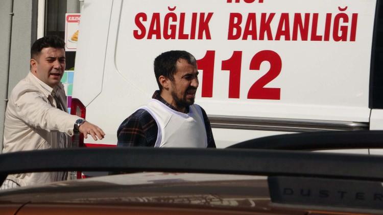 <p>Polis ekipleri, ardından Burak A.'nın bulunduğu daireye operasyon düzenledi. </p>