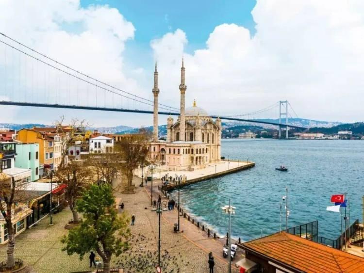 <p><strong>Ortaköy (dolgu olan kesimleri)</strong></p>
