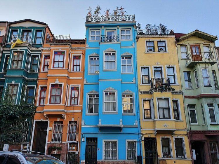 <p><strong>Balat</strong></p>
