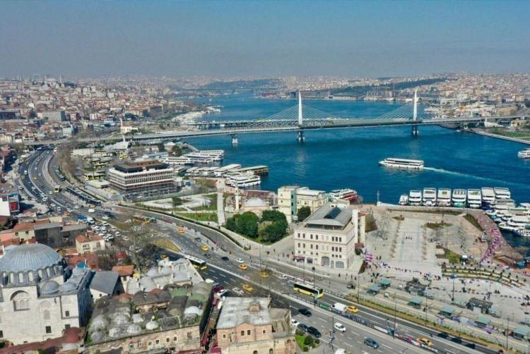 <p><strong>Eminönü (Cankurtaran, Şehzadebaşı, Fatih, Çarşamba, Edirnekapı'nın güneyinde kalan kısım)</strong></p>
