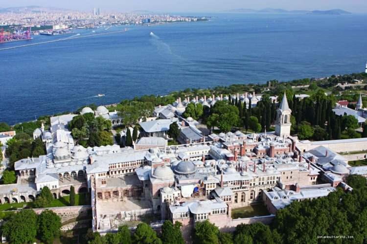 <p><strong>Topkapı</strong></p>
