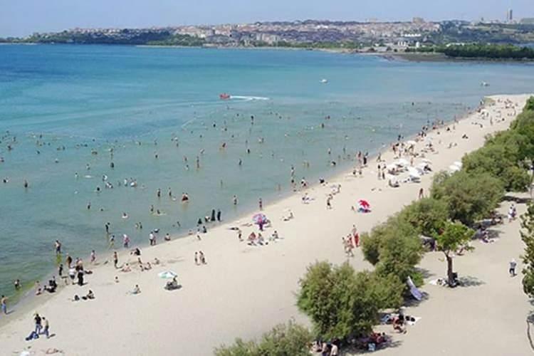 <p><strong>Küçükçekmece'nin Menekşe-Kanarya ve Cumhuriyet Mahallesi</strong></p>