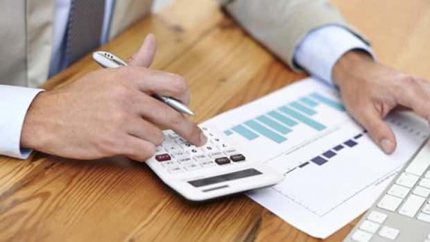 <p><strong>CEZA TUTARLARI DİKKAT ÇEKTİ</strong></p>
<p>Belirtilen verilerde ise en çok usulsüzlük yapan sektör 43,9 milyar liralık matrah farkı ile zirveye yerleşirken, en yüksek ceza riski taşıyan sektörde ise ceza tutarı 37,1 milyar lirayı buldu.</p>