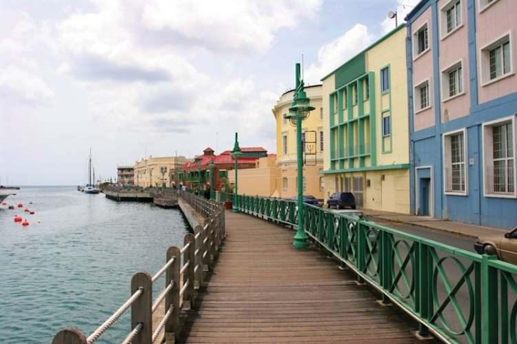<p><strong><span style="color:#B22222">42)  BARBADOS </span> |  9.77</strong></p>

<p> </p>

<p>|  Karayipler'de bir ülke</p>
