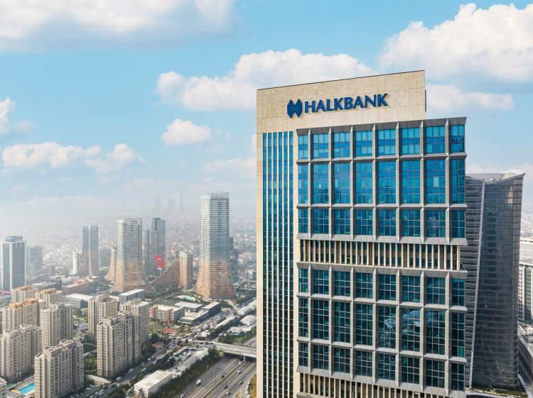<p>Halkbank: 12.000 TL’ye kadar promosyon (3 yıl boyunca maaşını bankadan alma taahhüdü ile).</p>
<p> </p>