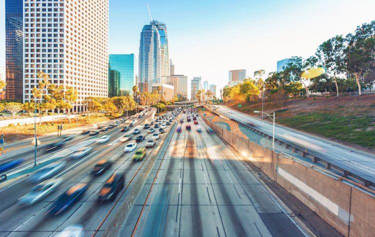 <p><span style="color:#B22222"><strong>LOS ANGELES CA (ABD) </strong></span></p>

<p> </p>

<p><strong>TRAFİKTE KAYDEDİLEN SAAT: 88</strong></p>

<p> </p>

