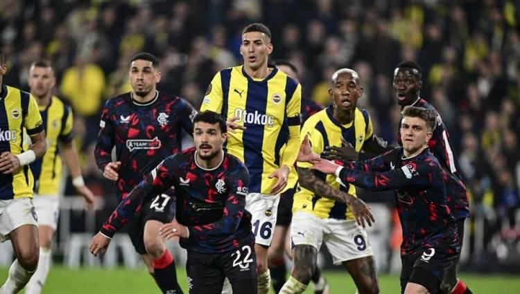 <p>Sarı-lacivertliler, Şampiyonlar Ligi 2. eleme turuna katılımından 175 bin avro, Avrupa Ligi yayın havuzu ve katsayı kaleminden de (Değer Sütunu) 5,76 milyon avroyu kasasına koyacak.</p>
