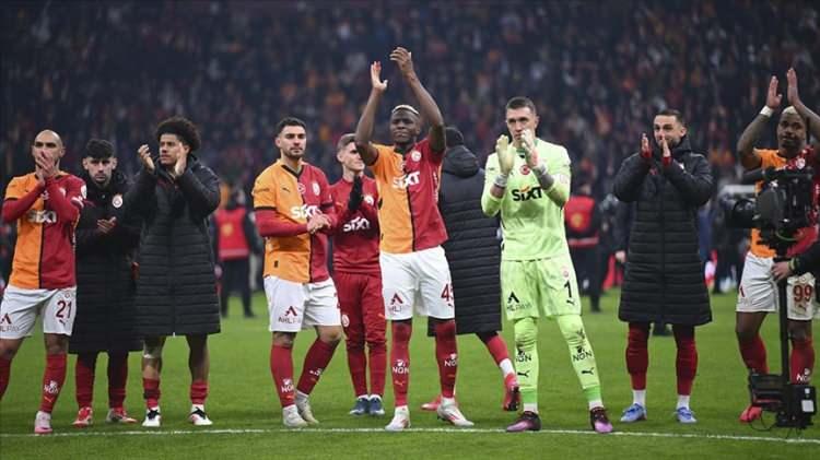 <p><strong>NOT:</strong> Kulüplerin 5 ve 10 yıllık katsayı verilerinin yanı sıra yayın havuzuna göre şekillenecek “Değer Sütunu” para ödülü hesabında, takımların alabileceği en düşük ve en yüksek gelir belirlenerek ortalama değer kayda geçirilmiştir.</p>
