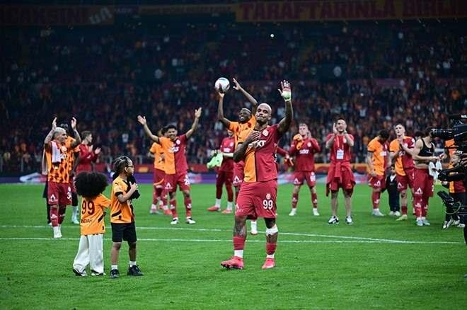 <p>Karşılaşmayı ise eski futbolcu ve yorumcu Rıdvan Dilmen, <strong>HT Spor'da</strong> değerlendirdi.</p>