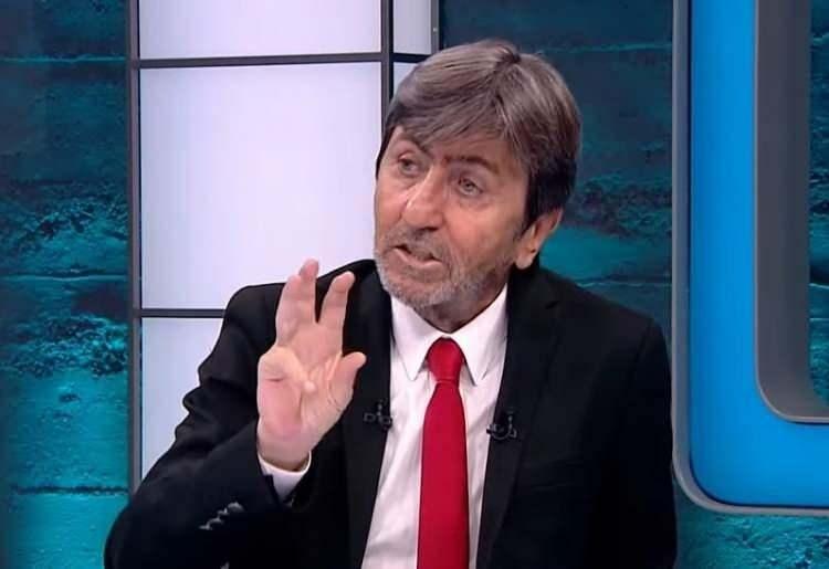<p><strong>"Farklı kazanmak başka bir güven getirir. 9 hafta var 27 puan var. 4 puan kaybetse, rakip her maçı kazansa dahi şampiyonum diye hesap yapıyor."</strong></p>