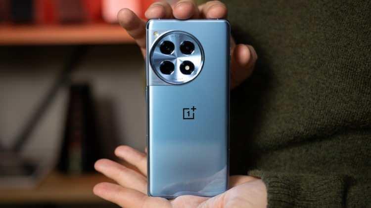 <p>6. OnePlus 12R </p>
<p> </p>
<p>18 saat 8 dakika</p>
