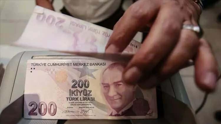 <p>Malulen emeklilikte hastalıklara bağlı olarak çalışma gücünün veya iş kazası veya meslek hastalığı sonucu meslekte kazanma gücünün en az %60’ını kaybetmiş olma şartı aranıyor.</p>
<p> </p>
<p> </p>