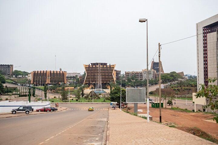 <p>Kamerun</p>

<p> </p>
