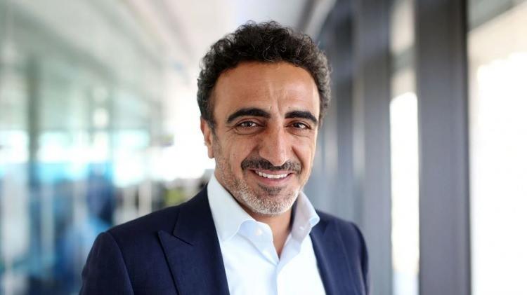 <p>13- Hamdi Ulukaya – 2,3 milyar Dolar </p>
