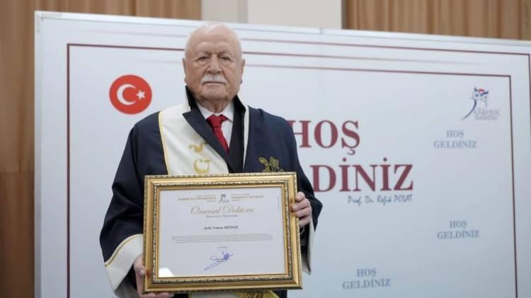 <p>18- Şefik Yılmaz Dizdar – 1,9 milyar Dolar</p>
