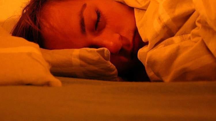 <p>Polonyalılar gece 12:55’te, Çekler ise 23:58’de yatarken, sabah 7:25 civarında uyanıyorlar.</p>