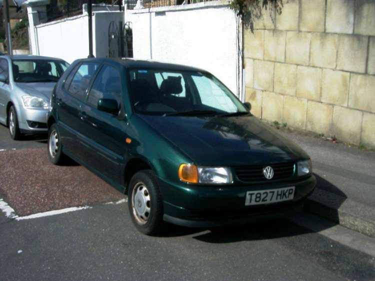 <p><strong>Volkswagen Polo 1.6 Classic</strong></p>

<p>Yıl: 1998<br />
Fiyat: 239.000 TL<br />
Konum: Malatya Yeşilyurt<br />
Detaylar: On numara, bakımlı</p>

<p> </p>
