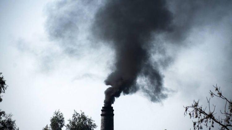 <p>Pekin, Seul ve Polonya’daki Rybnik şehirleri, toplu taşıma ve temiz enerjiye yatırım yaparak hava kirliliği seviyelerini düşürdüğü kaydediliyor. </p>