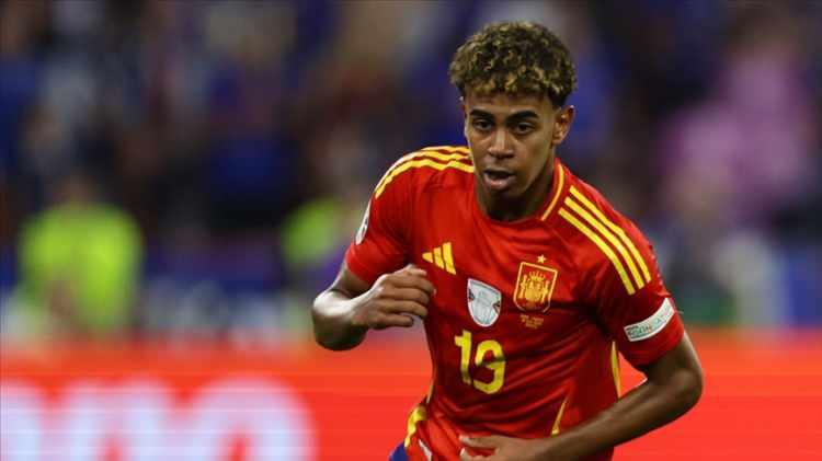 <p>1-Lamine Yamal (Barcelona)</p>
<p>Puan: 90,8</p>