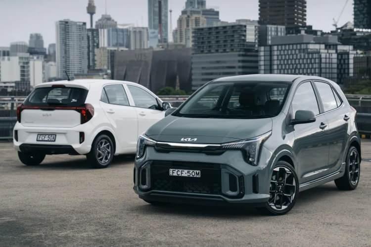 <p>3- Kia Picanto 1.0L 63 PS AMT</p>
<p> </p>
<p>Fiyatı: 1.070.000 TL</p>
<p> </p>
