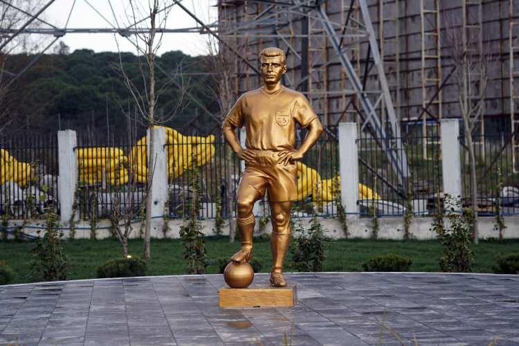 <p>İşte Galatasaray Kemerburgaz Metin Oktay Tesisleri'nden bazı kareler: </p>
