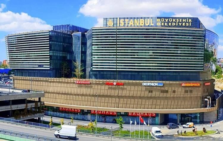 <p><span style="color:#B22222"><strong>İhaleye fesat karıştırmak: </strong></span></p>
<p> </p>
<p>İBB ve iştirak şirketleri tarafından yapılan açık hava reklam mecralarına ilişkin ihaleler, hizmet alımları ve muvazalı sözleşmelerde usulsüzlük olduğu, birçok belediye iştirakinde usulsüz ihaleler yapıldığı öne sürülüyor.</p>