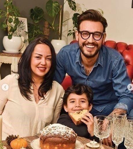 <p>Sabah'ta yer alan habere göre; MasterChef Türkiye ile tanınan İtalyan şef Danilo Zanna'nın Tuğçe Demirbilek'e aylık 60 bin lira yoksulluk nafakası ödemesine hükmedildi.</p>