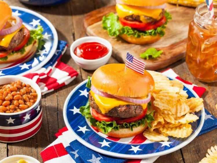 <p><span style="color:#000000"><strong>Rapor, Amerika Birleşik Devletleri'nde yalnız yemek yiyenlerin sayısının son 20 yılda yüzde 53 arttığına da dikkat çekti.</strong></span></p>