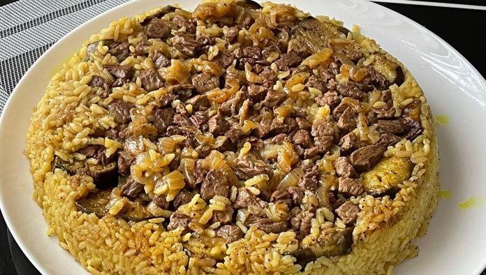 <p>Susuz pilav:</p>

<p> </p>

<p>Kuzu eti, tereyağı , un ve  sakızla yapılan nefis pilav</p>
