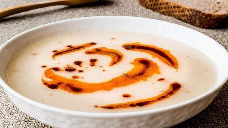 <p>Düğün Çorbası:</p>
<p> </p>
<p>Sadece düğünlerin değil tüm davetlerin vazgeçilmezi</p>