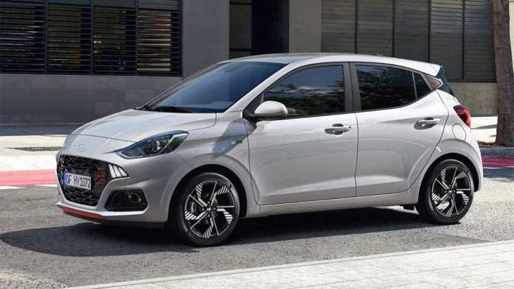 <p><strong>1.2 MPI 79PS Jump Benzin AMT</strong></p>
<p> </p>
<p>2024 model yılı fiyatı: 970.000 TL</p>
<p> </p>
<p>2025 model yılı fiyatı: 1.045.000 TL</p>