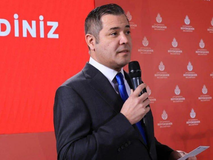 <p><strong><span style="color:rgb(178, 34, 34)">“EKREM İMAMOĞLU İLE NEDEN BAZ VERDİN?”</span></strong></p>
<p>Murat Ongun’a sorular sorulardan biri ise, <strong>“Ekrem İmamoğlu ile ortak baz kayıtlarınızın bulunmasındaki sebep nedir?”</strong> sorusu oldu.</p>
<p> </p>