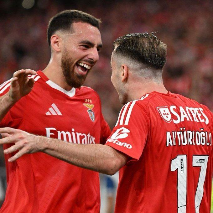 <p>Portekiz'in tirajı yüksek bir başka ünlü gazetesi <strong>O Jogo'da </strong>ise maç haberi <strong>"Kökçü koordine ediyor, Aktürkoğlu çözüyor" </strong>başlığıyla verildi.</p>