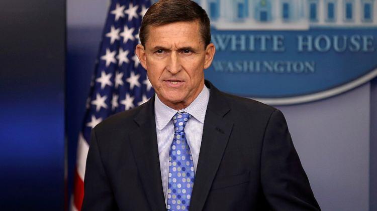 <p><strong><span style="color:#B22222">MICHAEL FLYNN </span> | Eski ABD Ulusal Güvenlik Danışmanı</strong></p>
<p> </p>
<p>Eski ABD Ulusal Güvenlik Danışmanı'nın, Trump-Rusya skandalındaki rolü ve ardından suçunu kabul etmesi nedeniyle Rhode Island Üniversitesi'nden aldığı fahri doktora unvanı geri alındı </p>