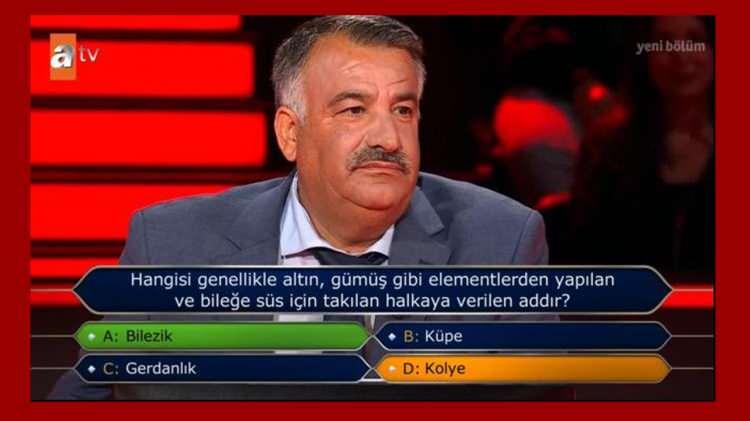 <p><strong>Hangisi genellikle altın, gümüş gibi elementlerden yapılan ve bileğe süs için takılan halkaya verilen addır?</strong></p>
<p><strong>A. Bilezik</strong></p>
<p>B. Küpe</p>
<p>C. Gerdanlık</p>
<p>D. Kolye</p>
<p>Yarışmacı D cevabını verdi.</p>