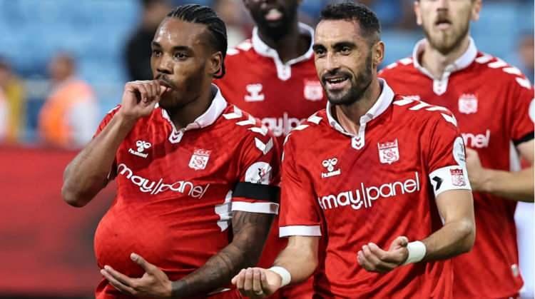 <p>17- Sivasspor | 19.6 Milyon Euro</p>