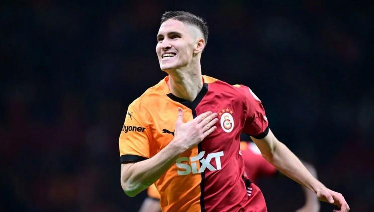 <p>23- Roland Sallai | Galatasaray | 11 Milyon Euro<br />
<br />
<br />
* -2 Milyon Euro</p>