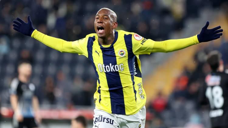 <p>20- Anderson Talisca | Fenerbahçe | 11 Milyon Euro<br />
<br />
* -1 Milyon Euro</p>