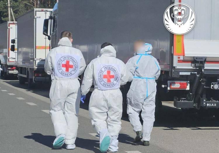 <p>Cuma günü açıklanan iade, savaşın en büyük cenaze repatriasyonu olarak kayıtlara geçerken, çatışmaların yüksek maliyetini ve şiddetini bir kez daha gözler önüne serdi.</p>

