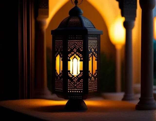 <p>• "<strong>Ey Kur'an ve rahmet ayı, sen Şehr-i Mübarek'sin, müminlere hem gereksin, sırat üstünde muratsın, elveda ey vahyi mübarek elveda, elveda ey Şehr-i Rahmet elveda, elveda ey mübarek Ramazan elveda, elveda ey Kur'an ayı elveda.</strong>"</p>